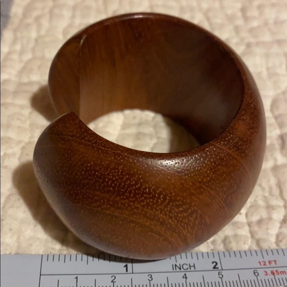Wooden cuff